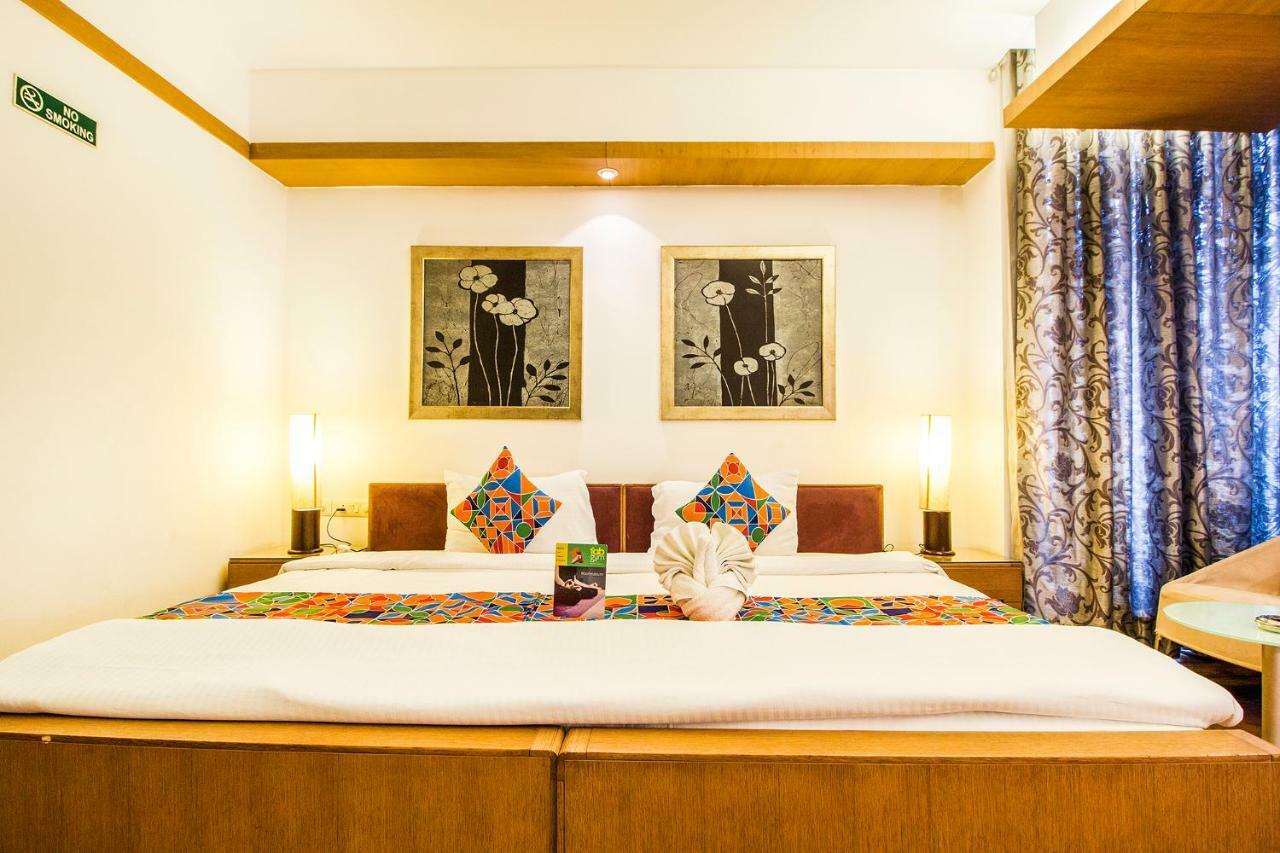 Fabhotel Raj Darbar Gurgaon Exterior photo