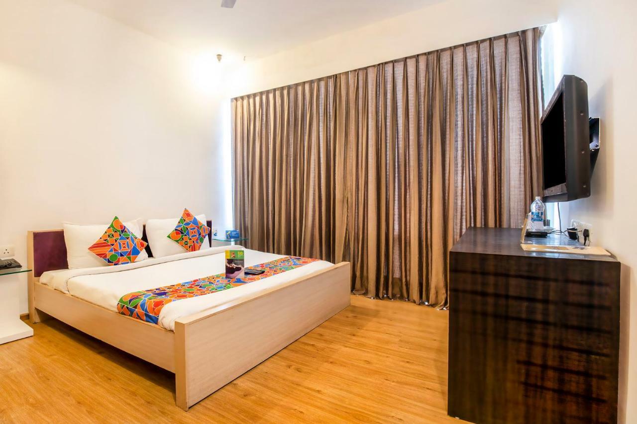 Fabhotel Raj Darbar Gurgaon Exterior photo